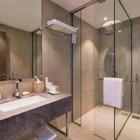 Hanza Tower Lux Jacusi & Sauna & Pool Apartment