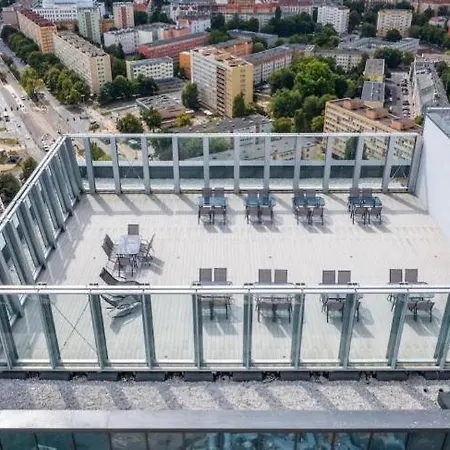 Apartment Hanza Tower Lux Jacusi & Sauna & Pool *